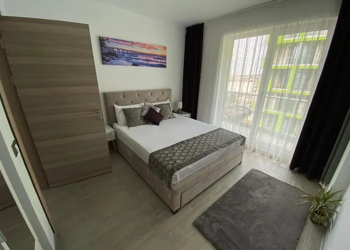 Alezzi דירה Năvodari